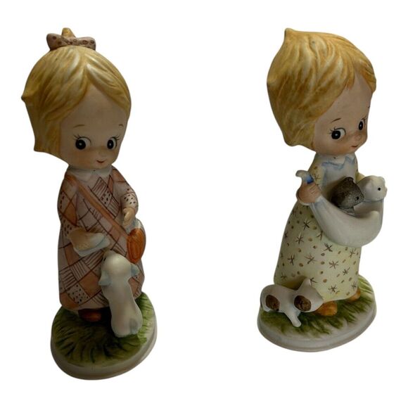 Lefton China 2 Everything We Do We Do Together 00204 Girls Playing With Kittens - Picture 6 of 14